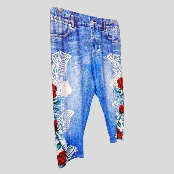 NEW ROSEGAL Plus Size Floral 3D Denim Print Rose Capri Jeggings. - Picture 3 of 14